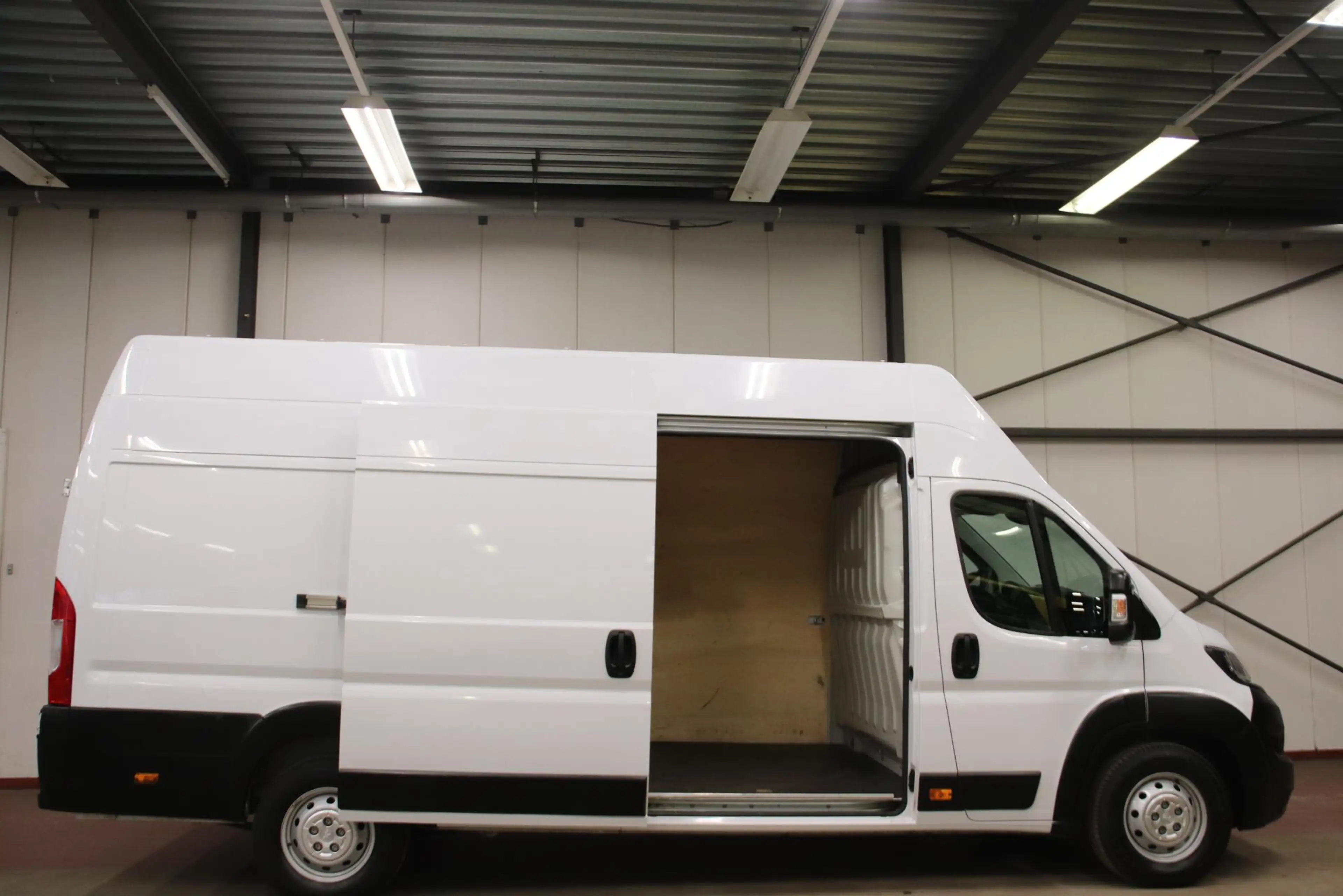 Peugeot Boxer 140PK L4H3 AIRCO CAMERA Peugeot Boxer 140PK L4H3 A — photo 4