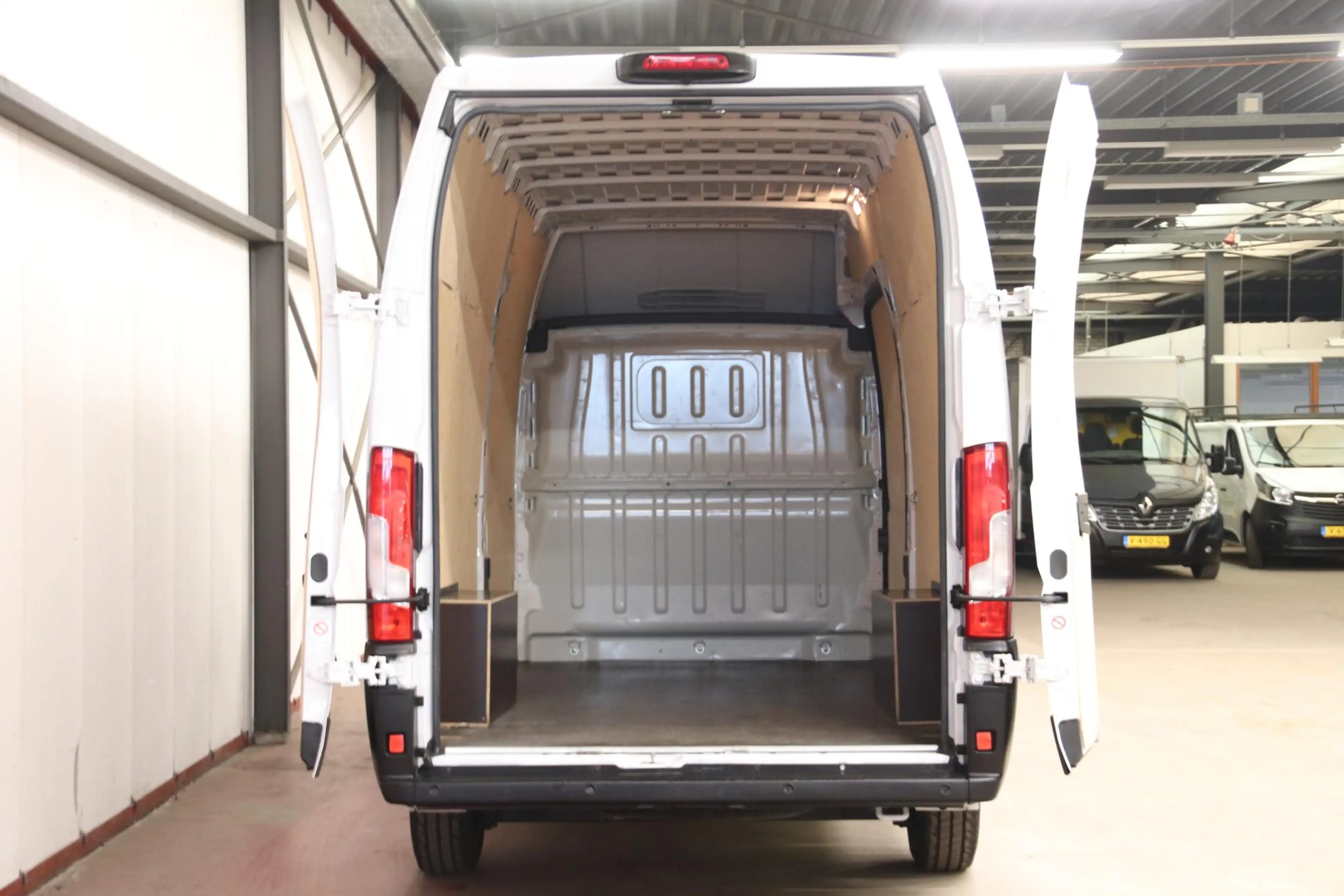 Peugeot Boxer 140PK L4H3 AIRCO CAMERA Peugeot Boxer 140PK L4H3 A — photo 3