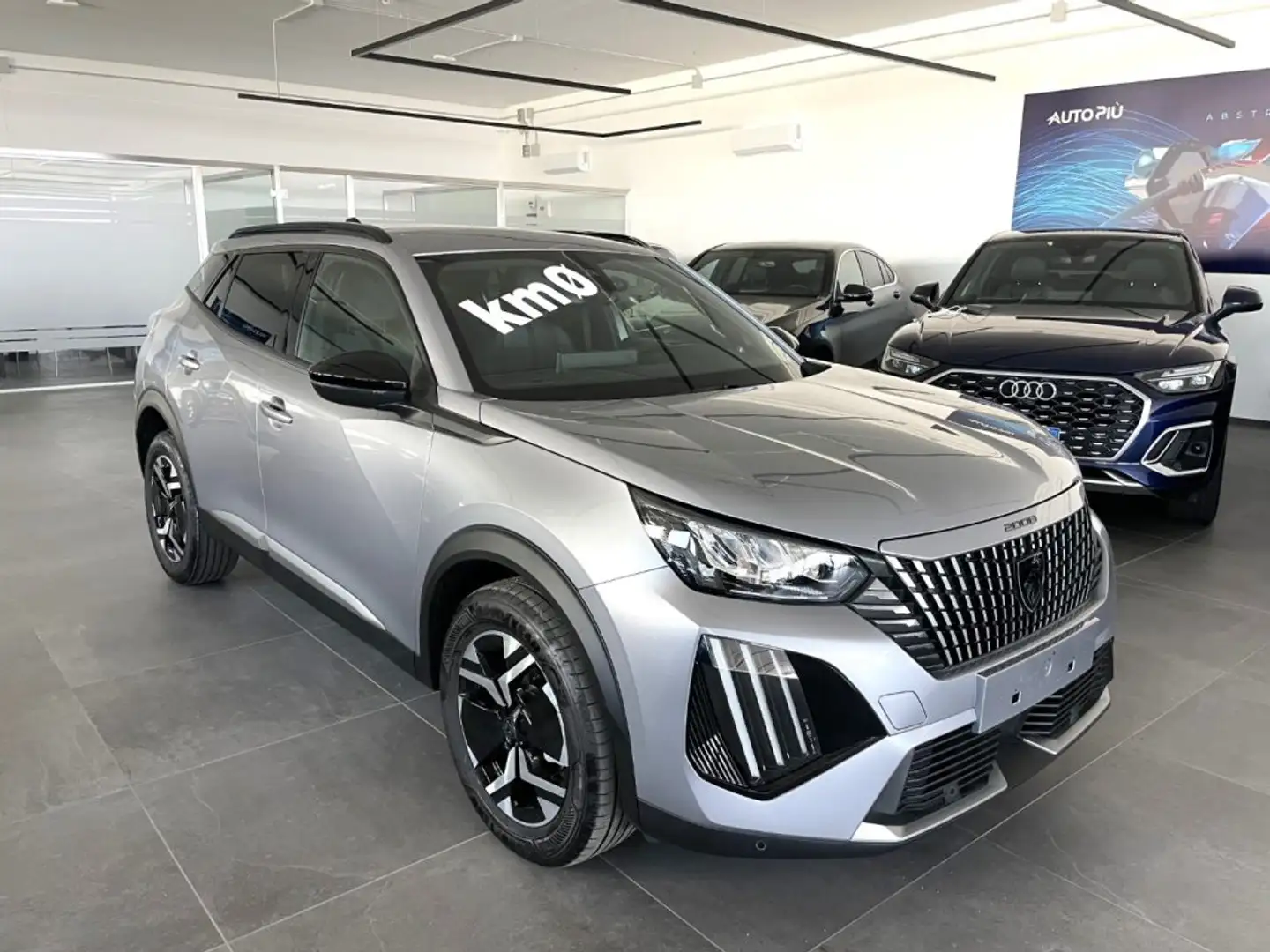 Peugeot 2008 1.2 PureTech 100 CV Allure KM0 MY25 Zilver - 1