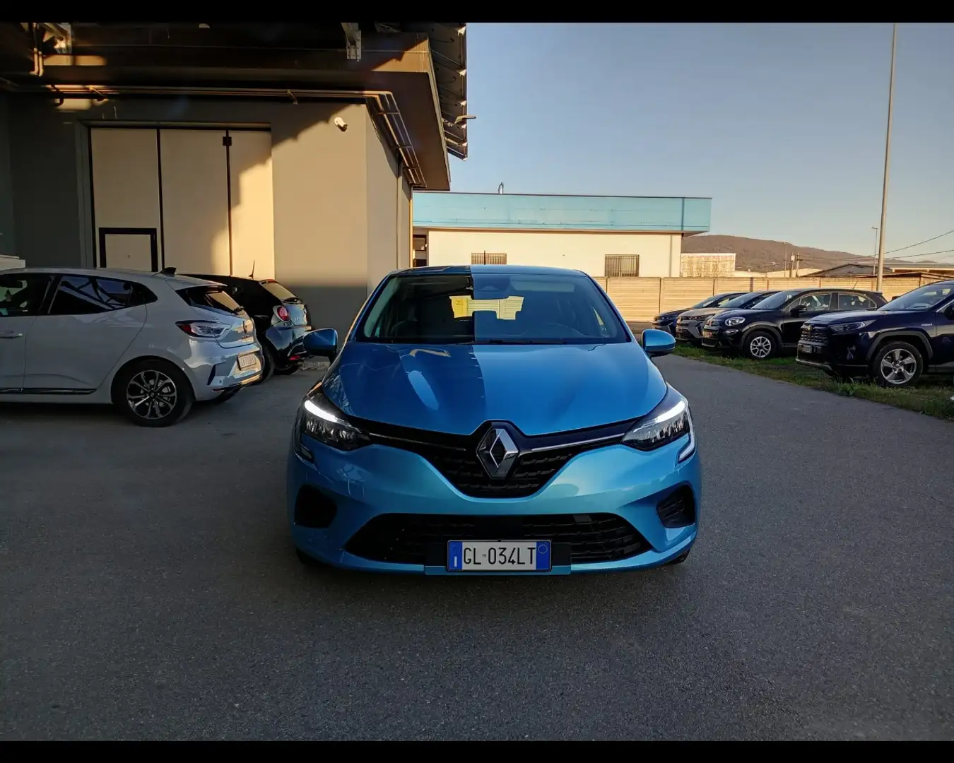 Renault Clio 1.6 E-TECH HYBRID ZEN 140CV AUTO MY21 Blu/Azzurro - 2