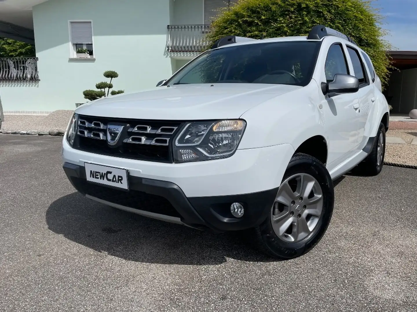 Dacia Duster Duster 1.5 dci Laureate 4x4 my17 Blanc - 1