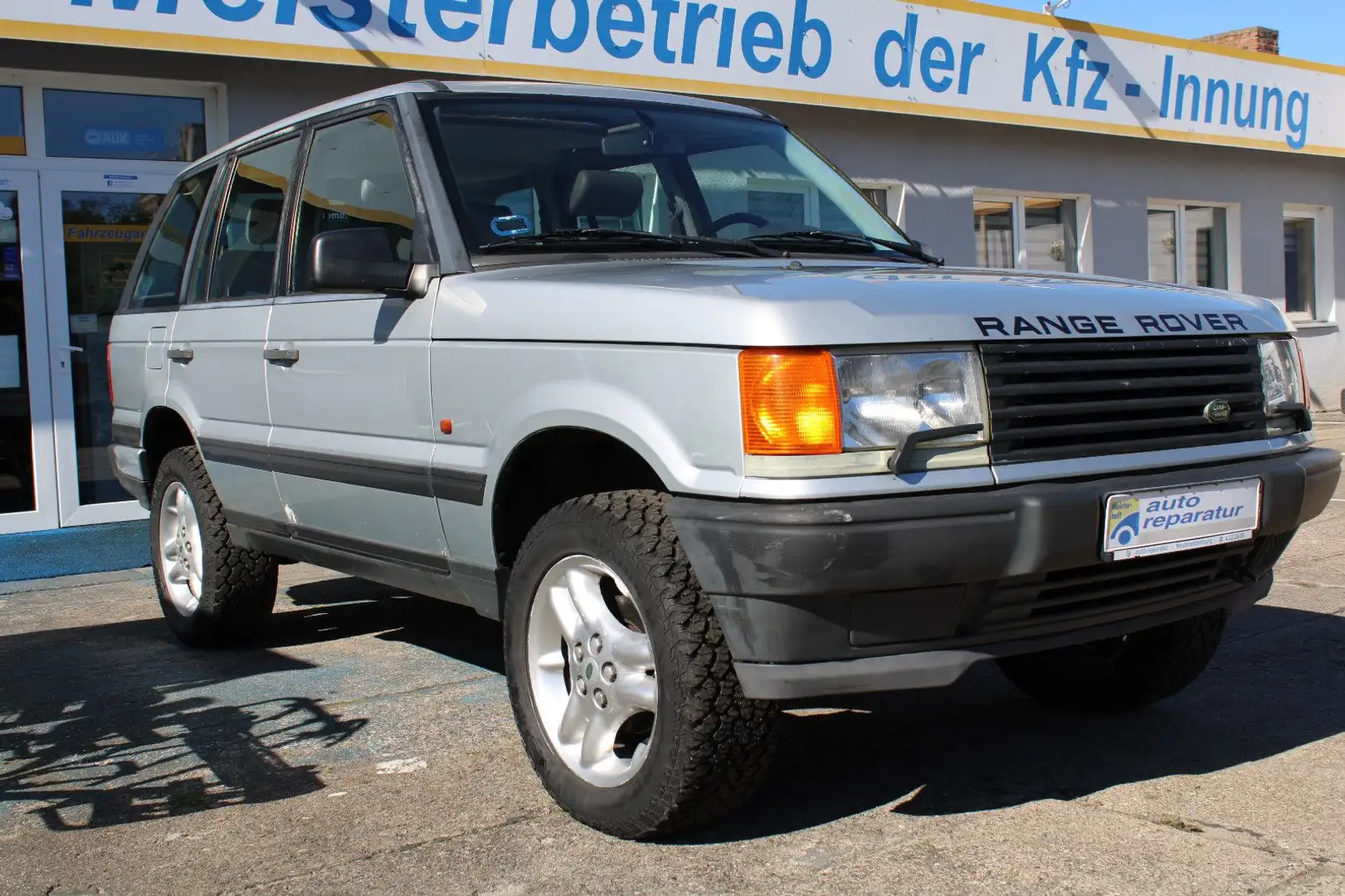 Land Rover Range Rover II Silber - 2