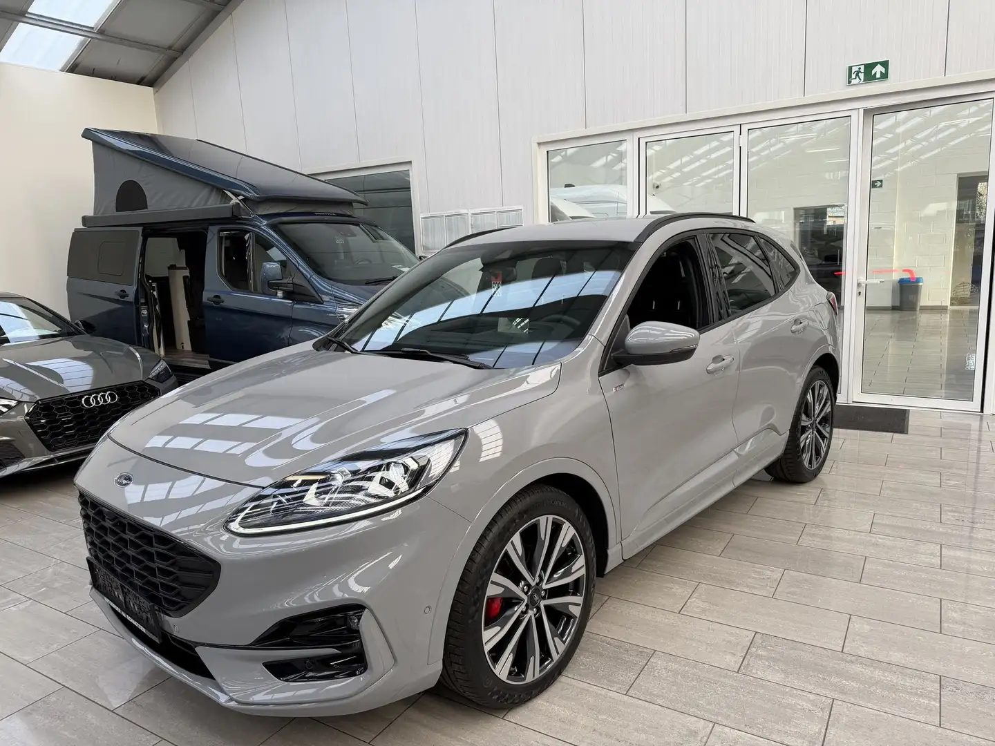 Ford Kuga EcoBlue Graphite Tech ST-Line X Gris - 1