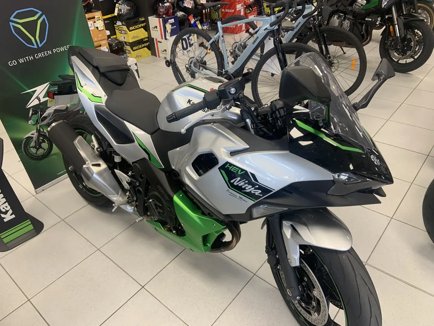 Kawasaki Ninja 7 Hybrid Grijs - 1
