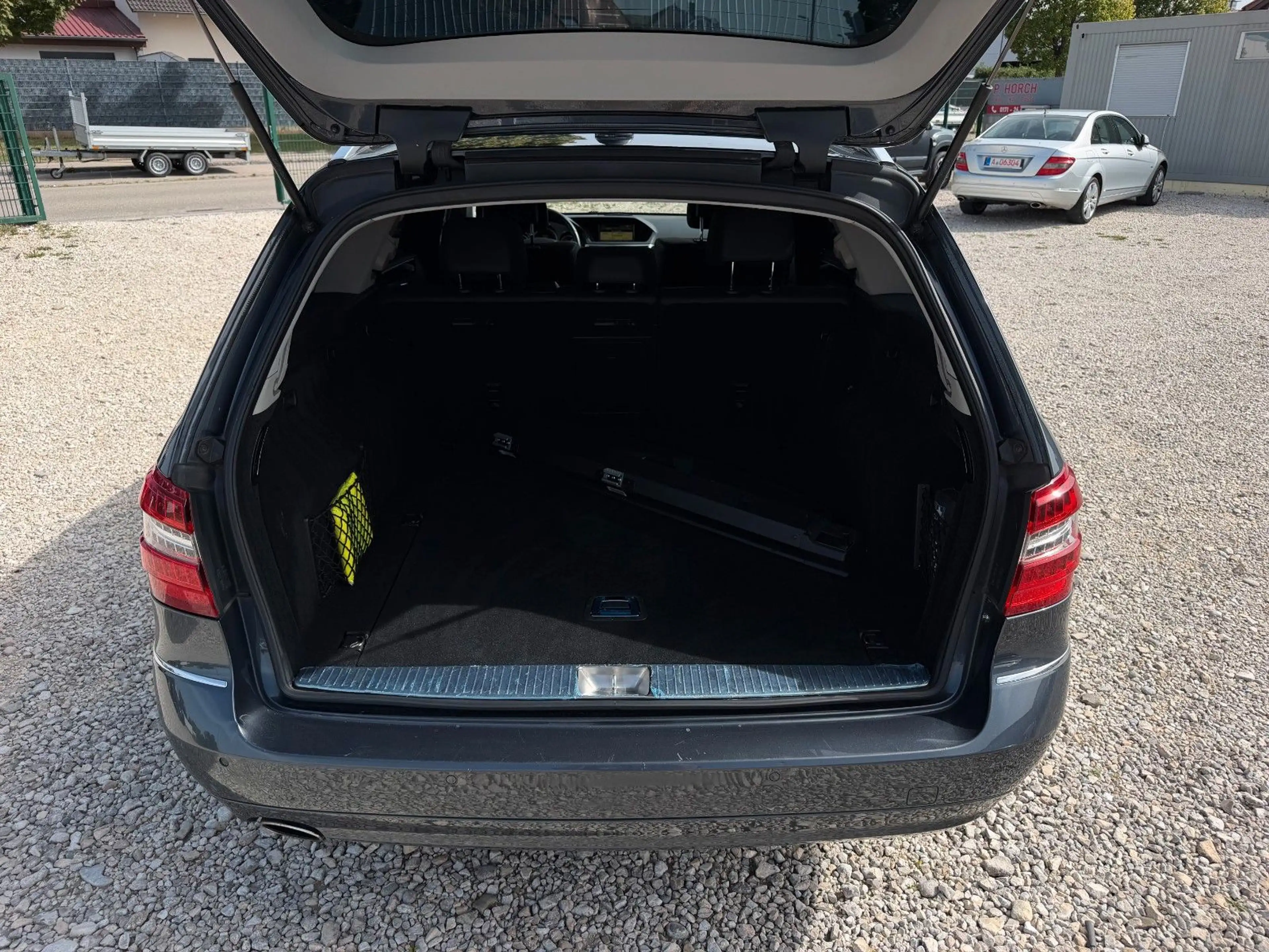 Mercedes-Benz E 250 | MB Service | TÜV Neu — photo 8
