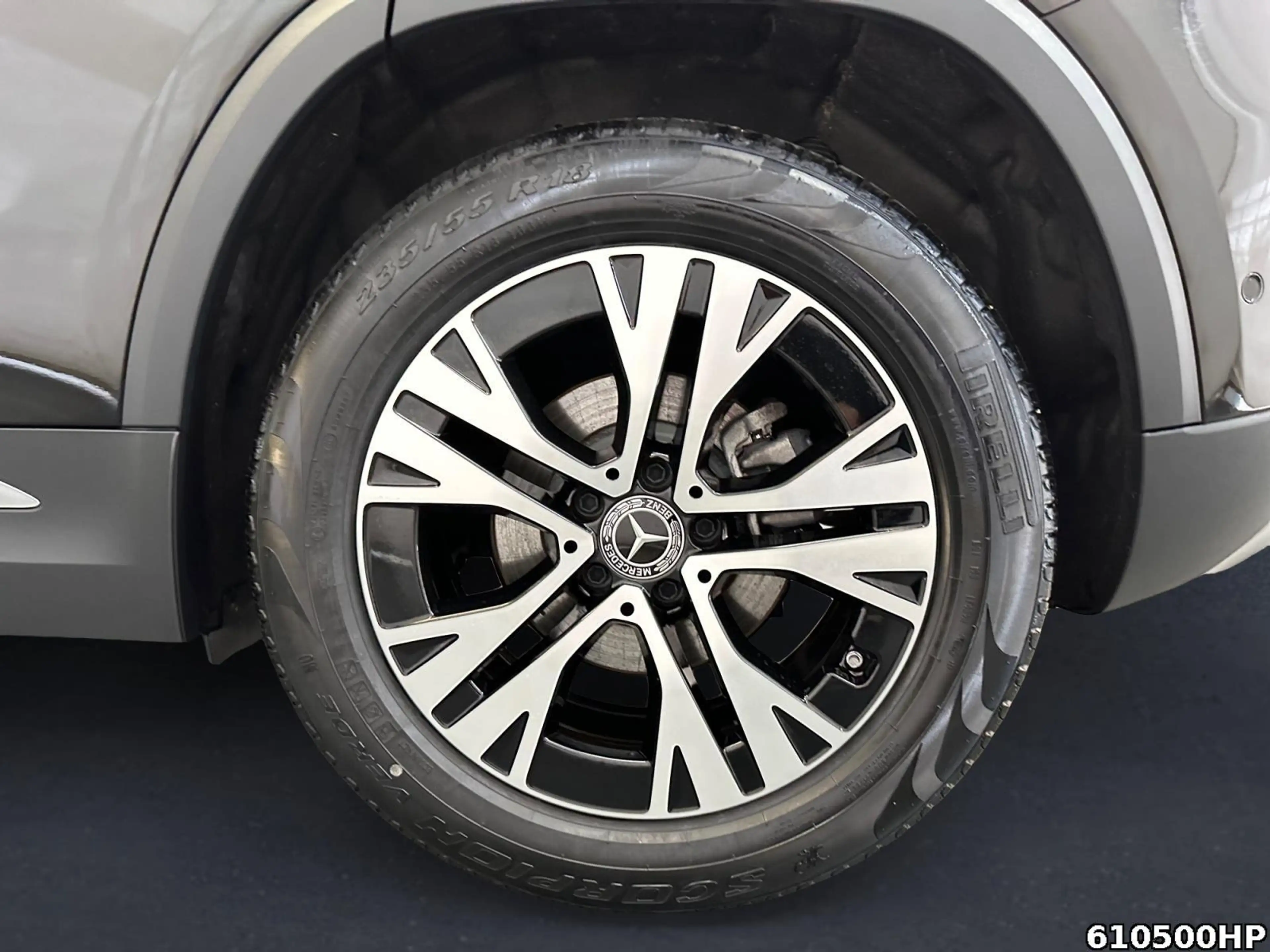 Mercedes-Benz GLA 200 Progressive — photo 5