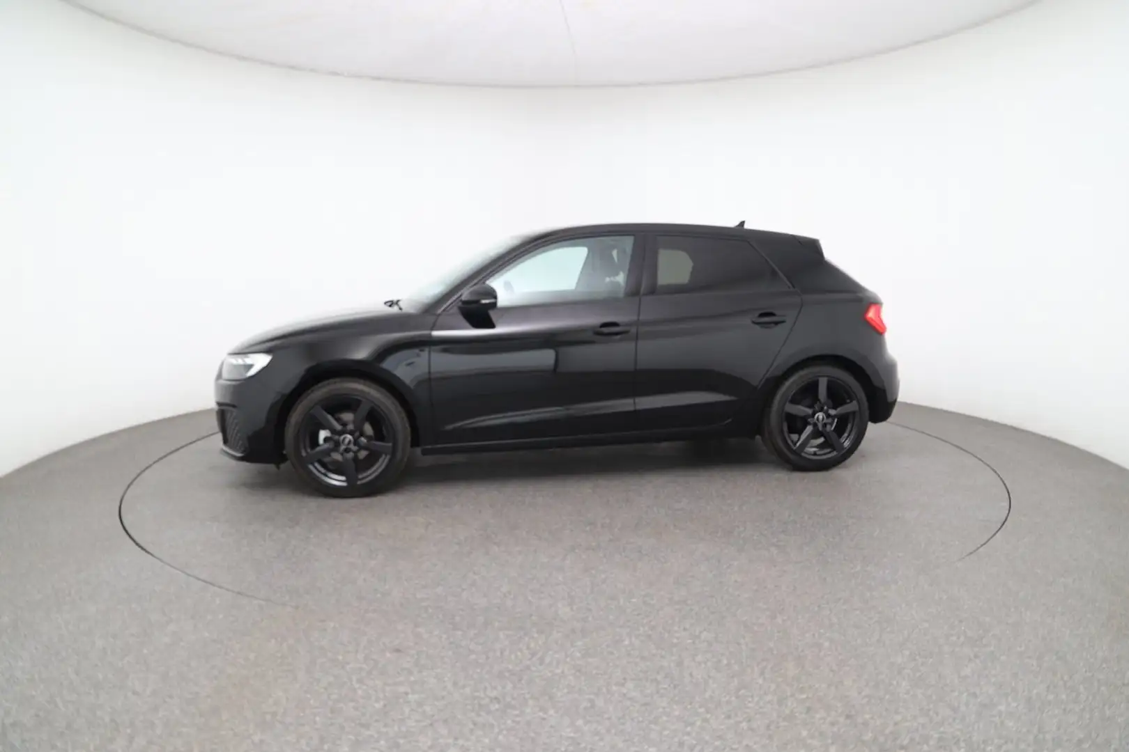 Audi A1 25 TFSI intense Schwarz - 2