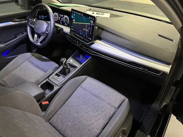 Volkswagen Golf view 11