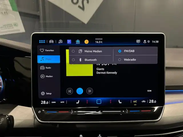 Volkswagen Golf view 25