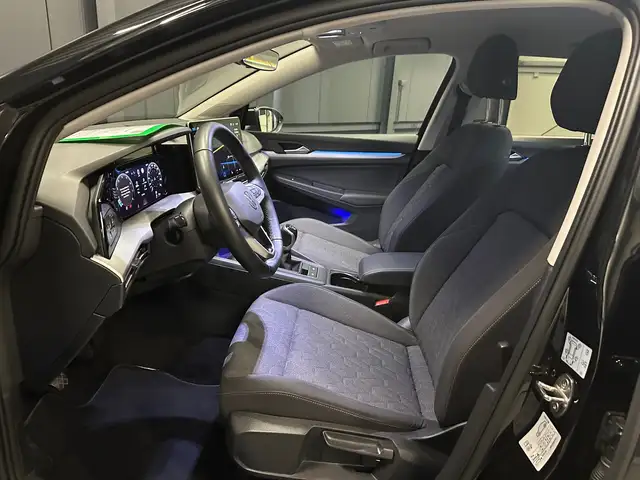 Volkswagen Golf view 14