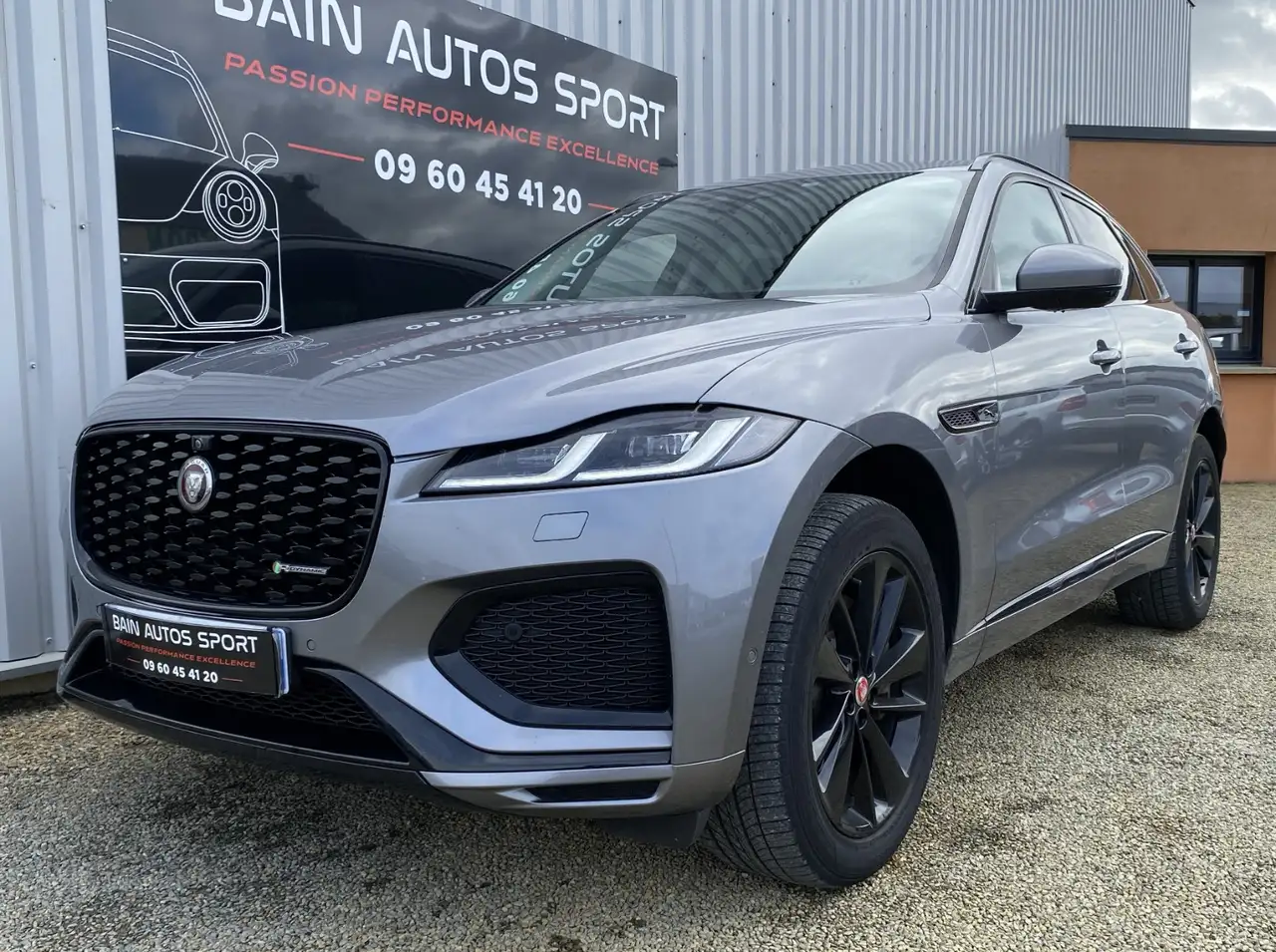 Jaguar F-Pace