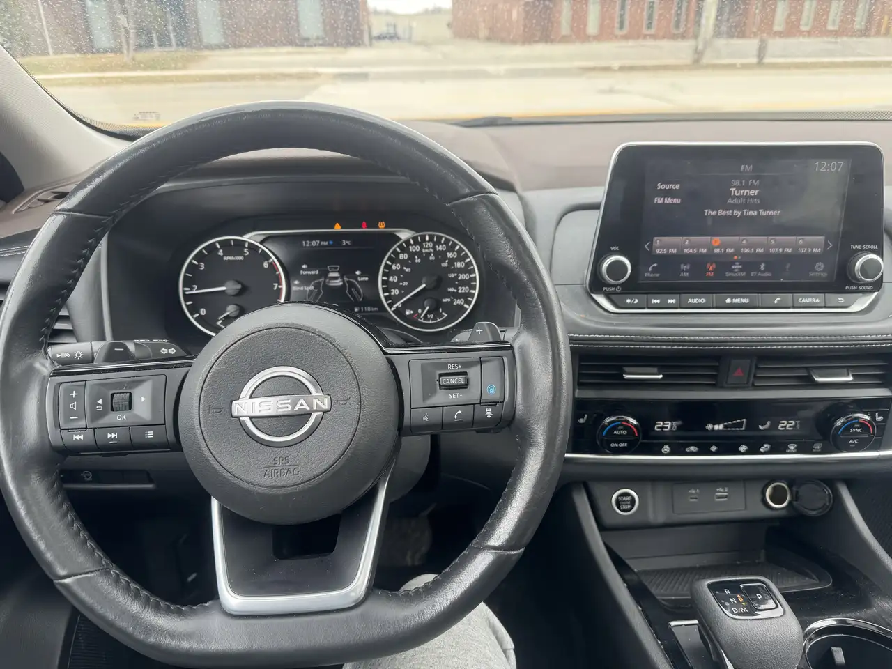 Nissan Rogue снимка Nissan Rogue