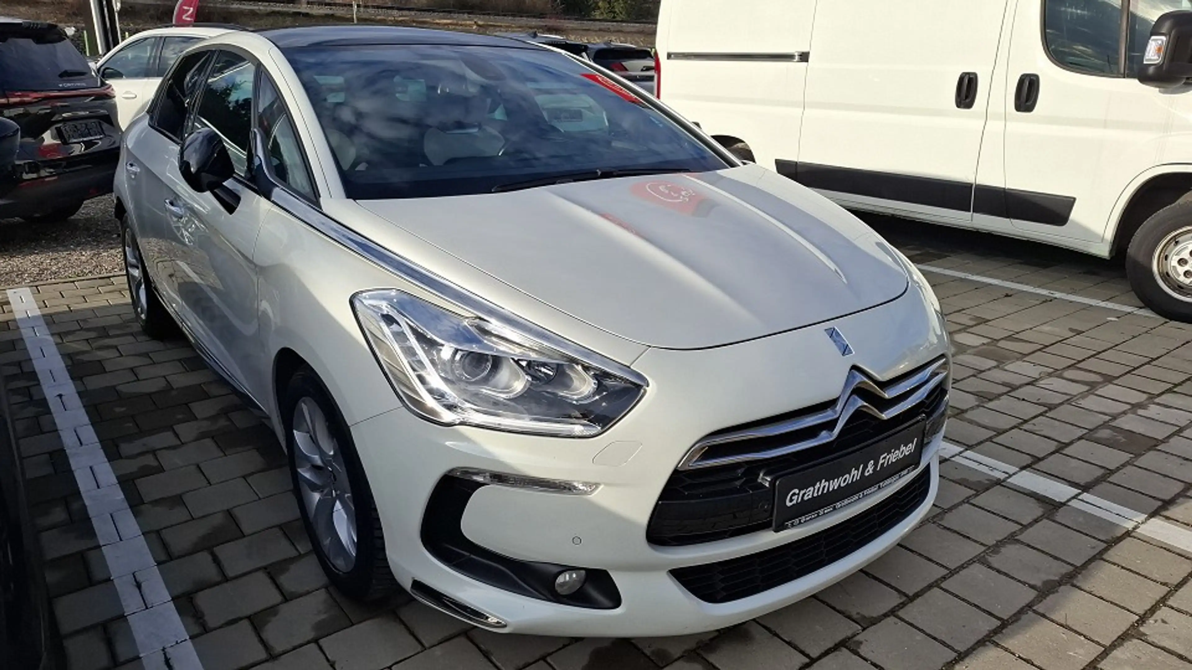 Citroen DS5 HDi165 SportChic — photo 2