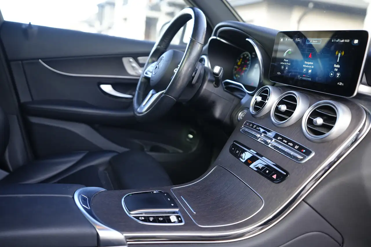 Mercedes-Benz GLC снимка Mercedes-Benz GLC