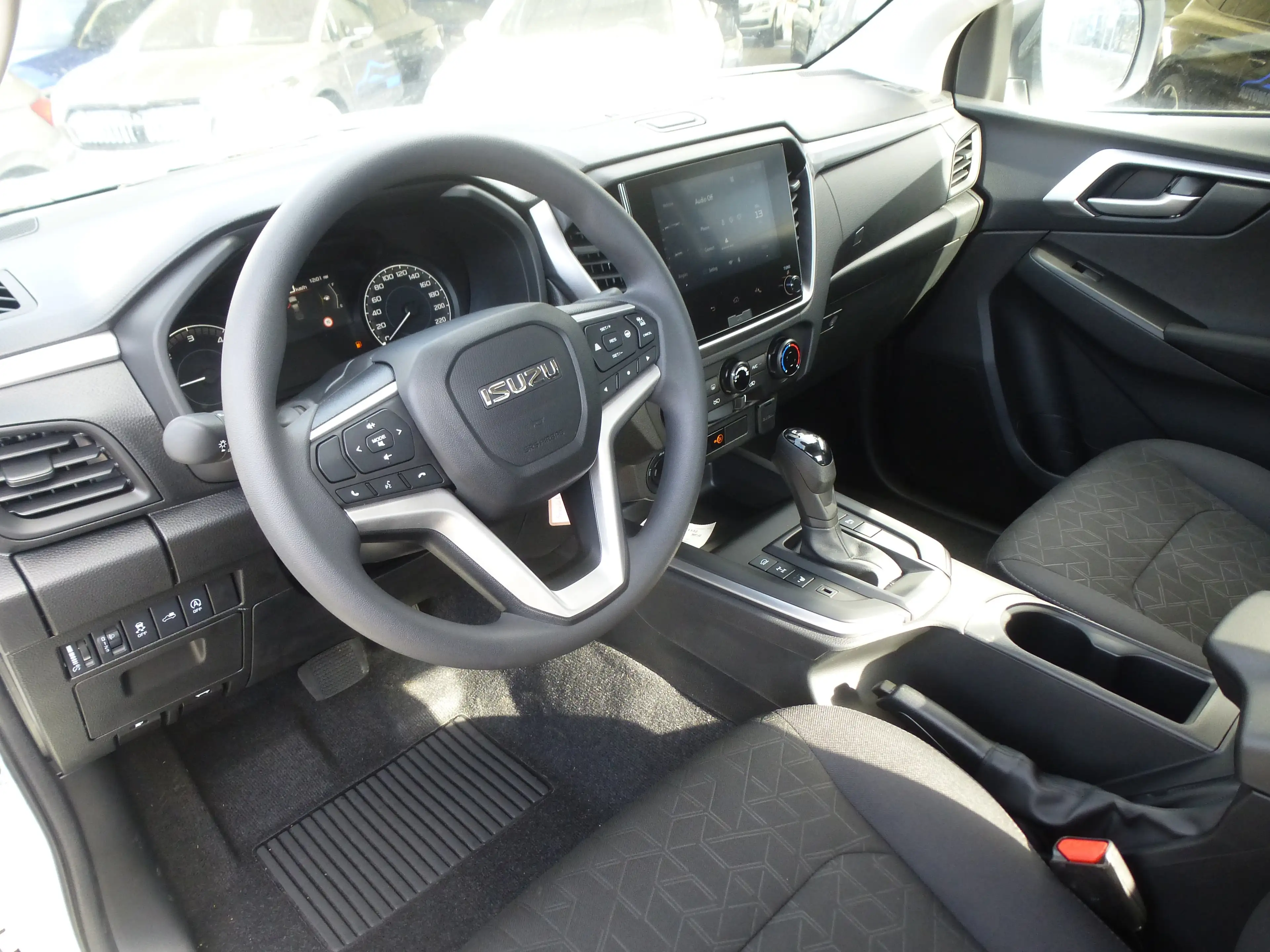 Isuzu D-Max D-Max SpaceCab 4x4 LS AT**AHK** — photo 7