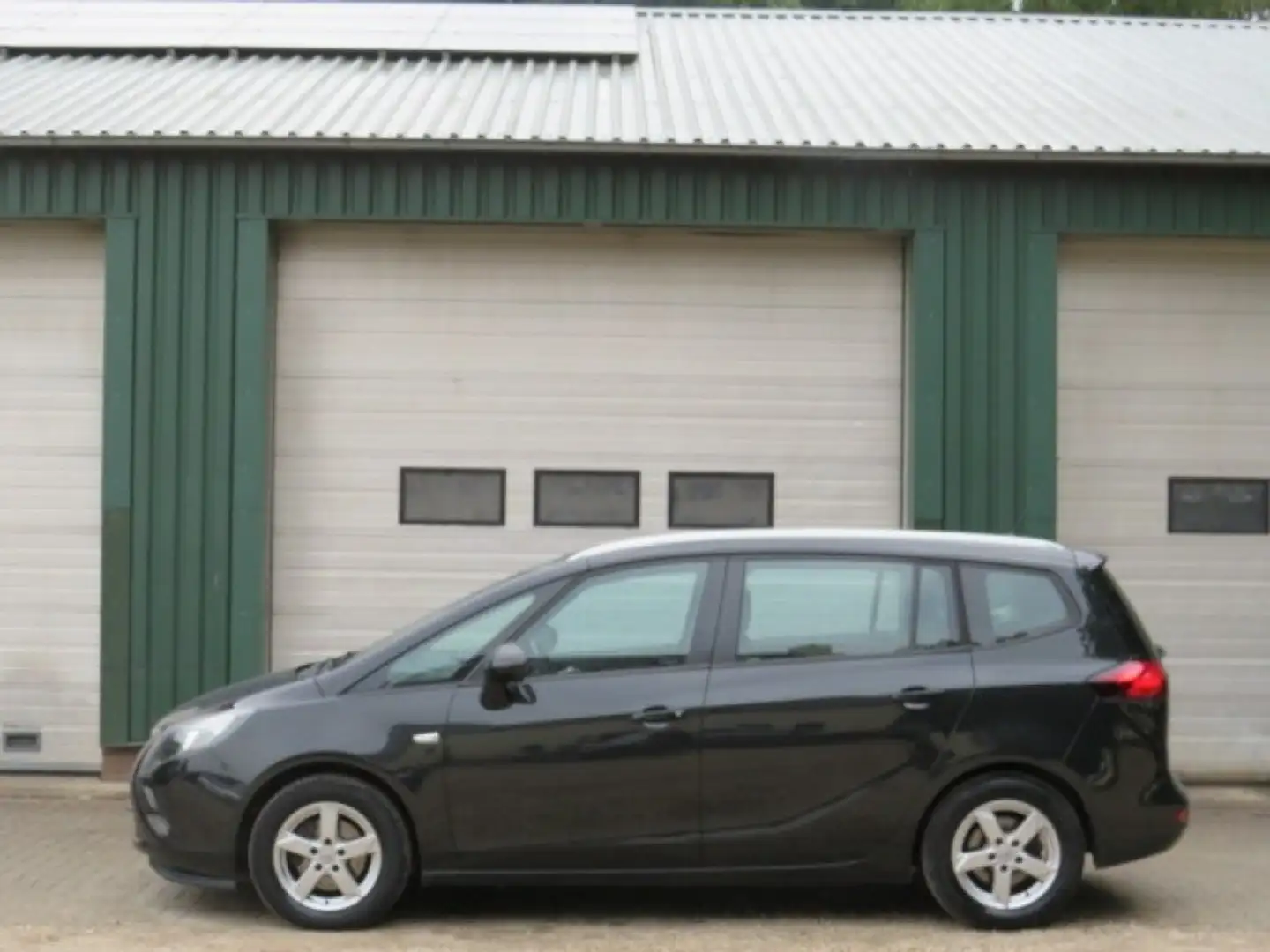 Opel Zafira 1.4 BUSINESS ED. 7P. Zwart - 1