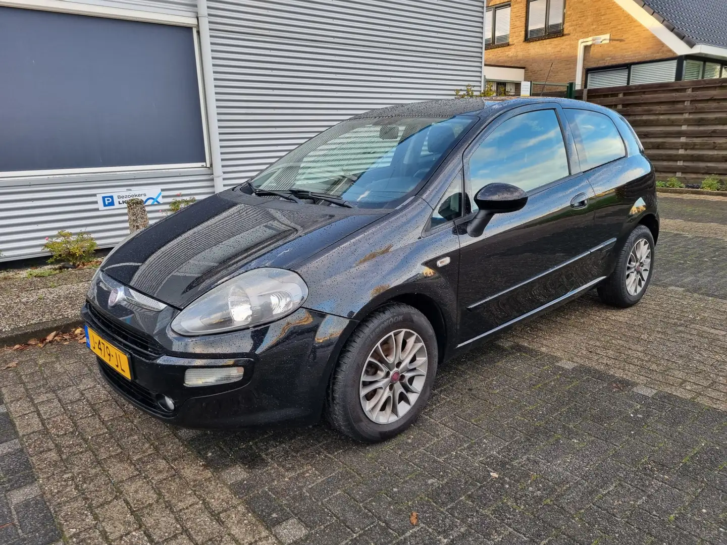 Fiat Punto Evo 1.4 Business 3-Drs Airco! Bj;2011 Zwart - 1
