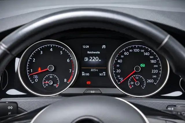 Volkswagen Golf view 7
