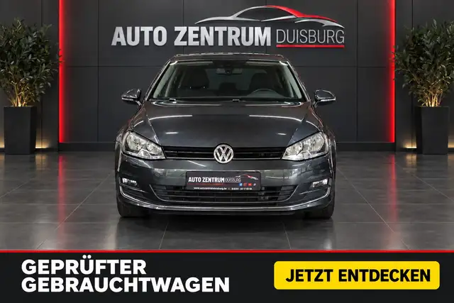 Volkswagen Golf view 4