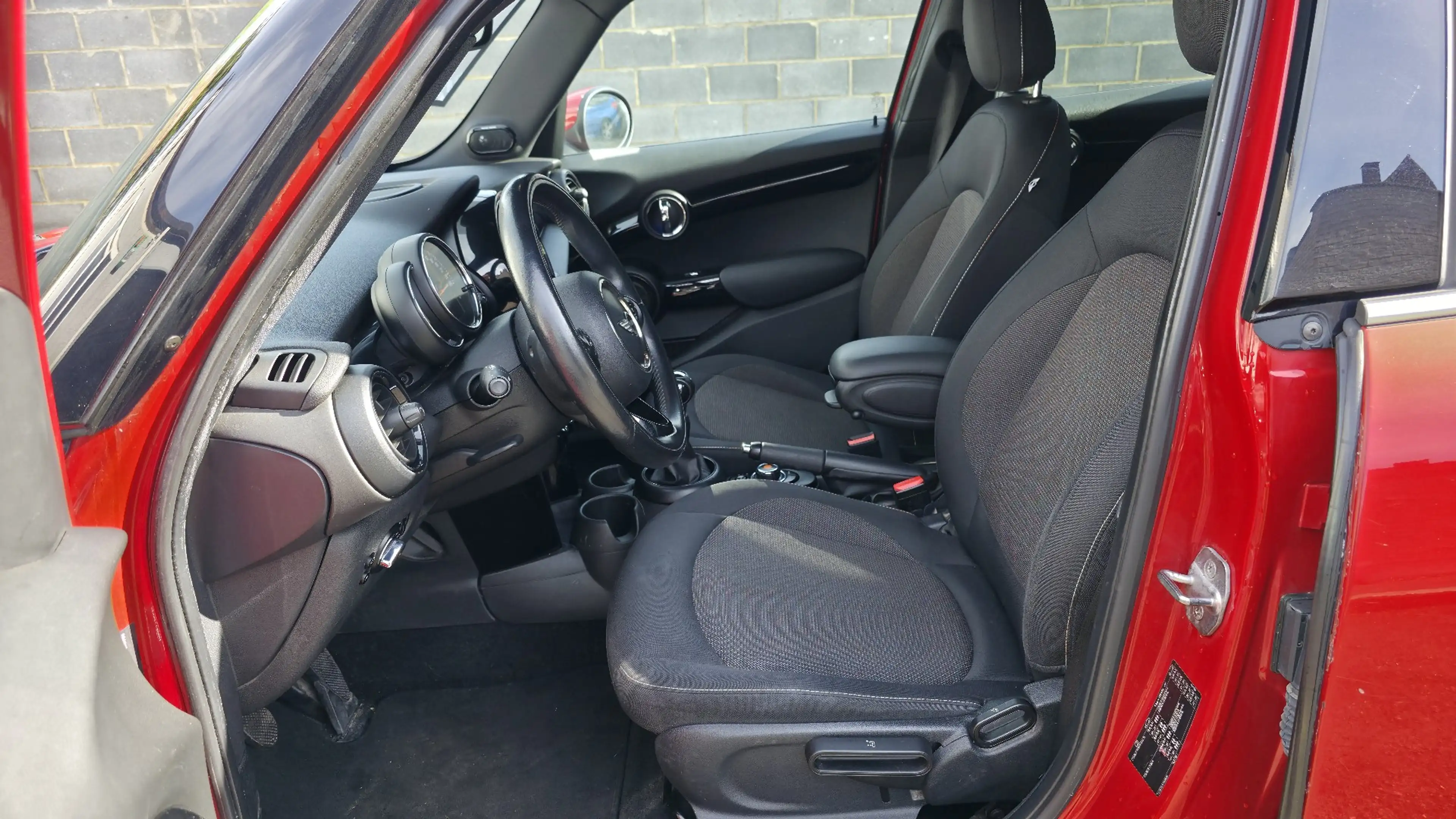 MINI Cooper D Mini 1.5 D Cooper / Euro 6b / Gps  / Jantes / — photo 12