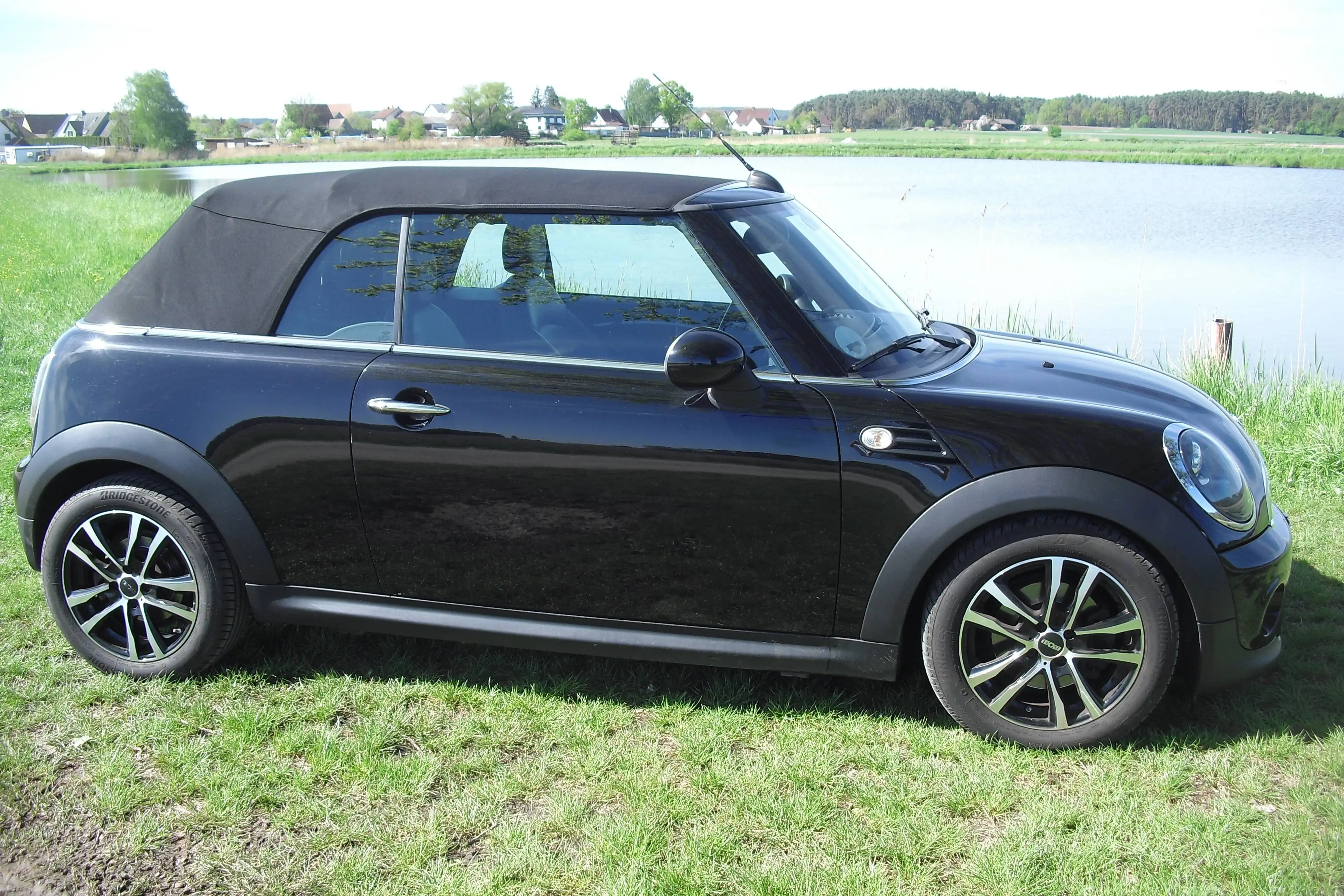 MINI Cooper D Cabrio MINI CABRIO Diesel Aut. — photo 2