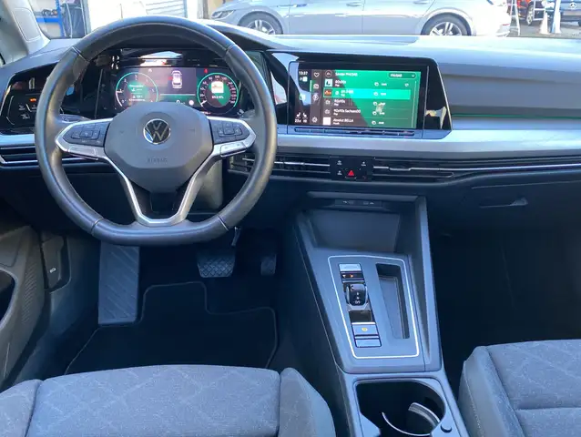 Volkswagen Golf view 11