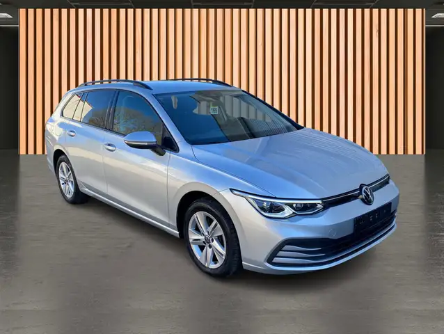 Volkswagen Golf view 3