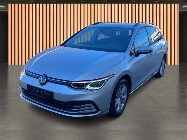 Volkswagen Golf view 2