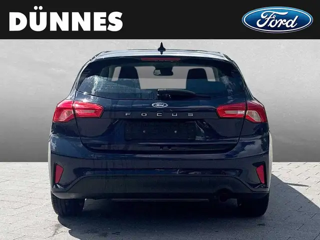 Ford Focus view 7