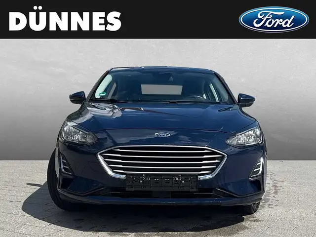 Ford Focus view 8