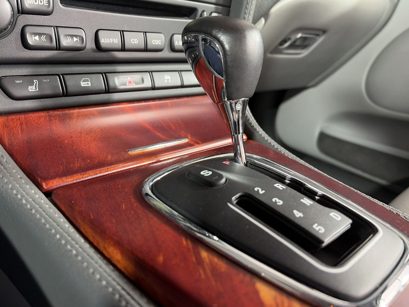 Jaguar S-Type 2.7 V6 Diesel im Kundenauftrag Xenon e-Sitze SHZ A — photo 12