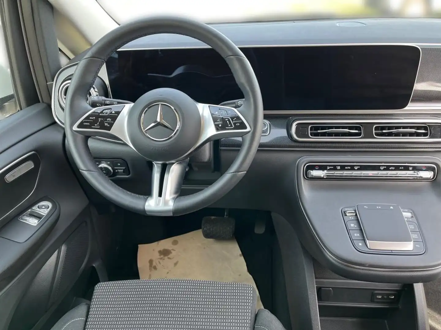 Mercedes-Benz EQV 300 Lang *Navi*Distr*MBUX*RKam*Klima*DAB*Shz Blanc - 2