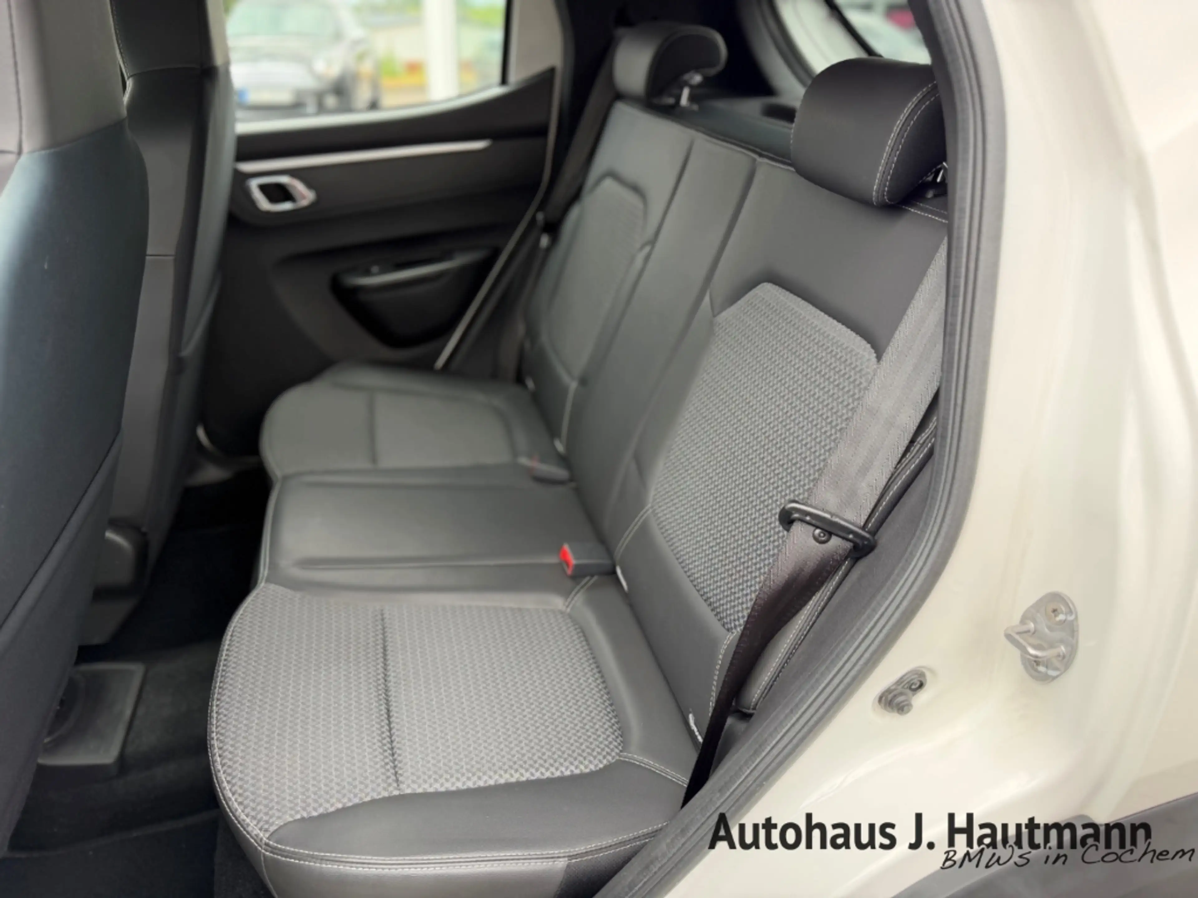 Dacia Spring Electric Essential *1.HAND*NAVI*RFK*CCS* — photo 12