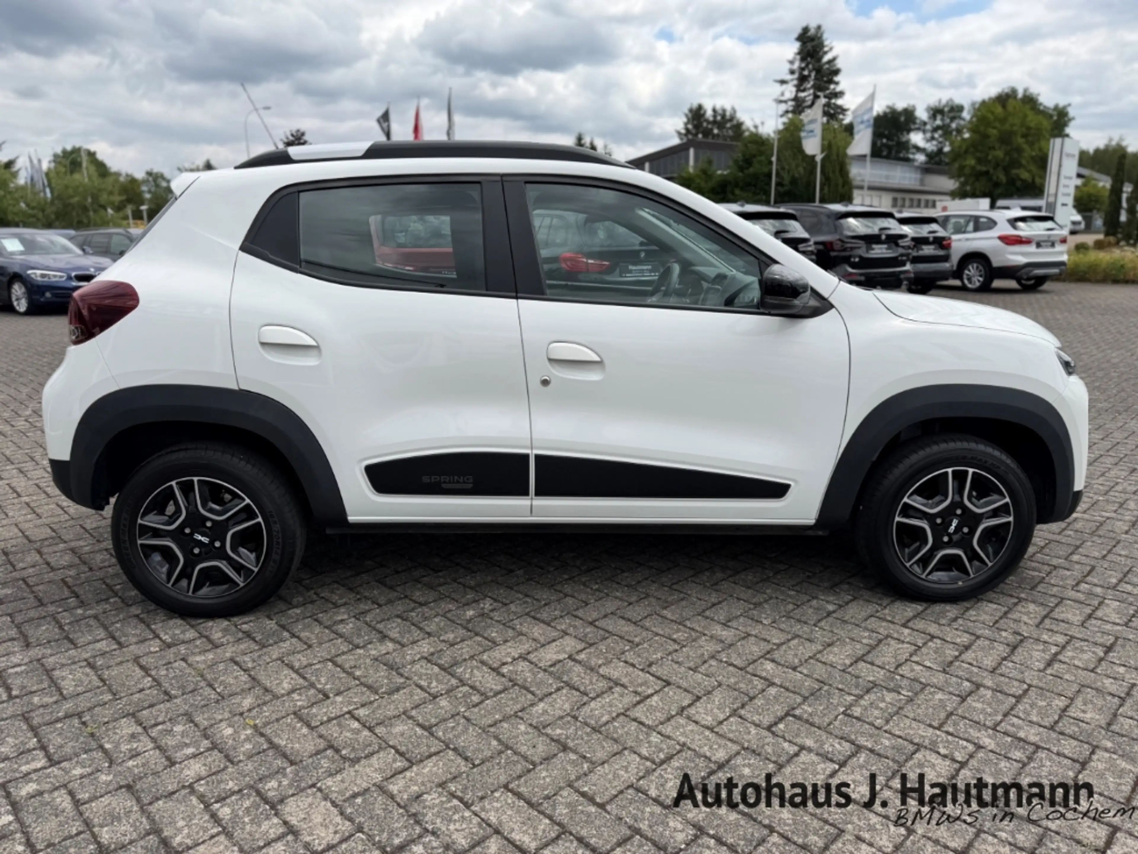 Dacia Spring Electric Essential *1.HAND*NAVI*RFK*CCS* — photo 9