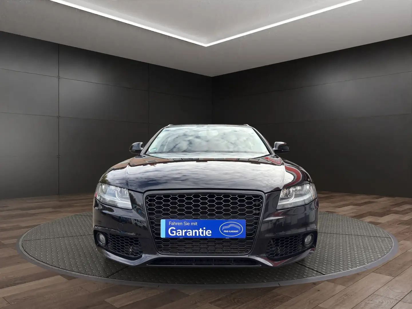 Audi A4 Attraction *CARPLAY*KLIMA*TEMPOMAT*NAVI* Schwarz - 1