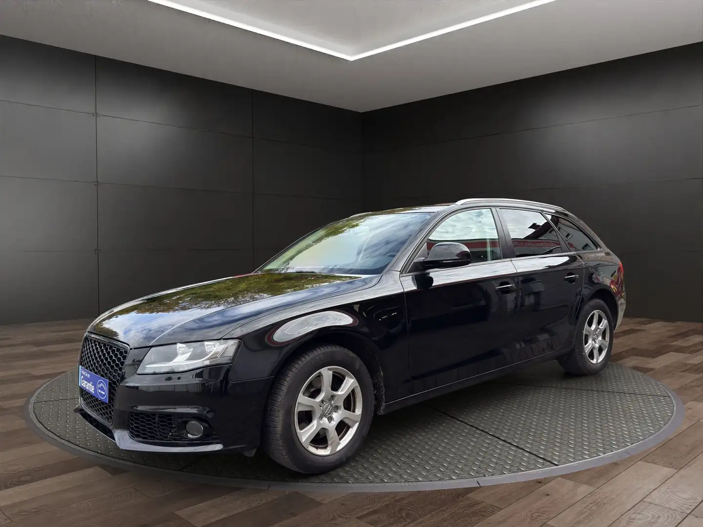 Audi A4 Attraction *CARPLAY*KLIMA*TEMPOMAT*NAVI* Schwarz - 2