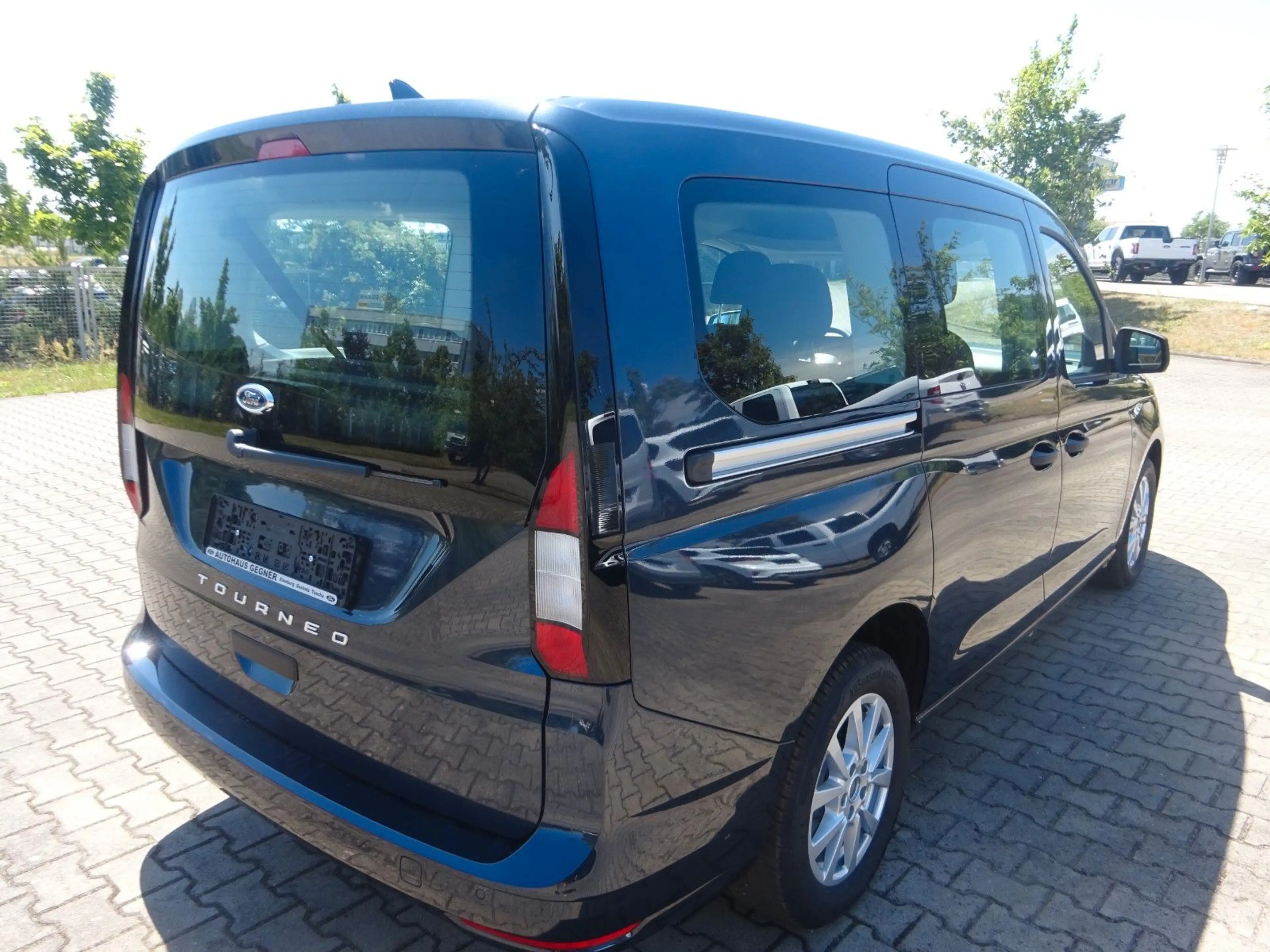 Ford Grand Tourneo Connect Trend AHK Kam SHZ 7Sitz — photo 7