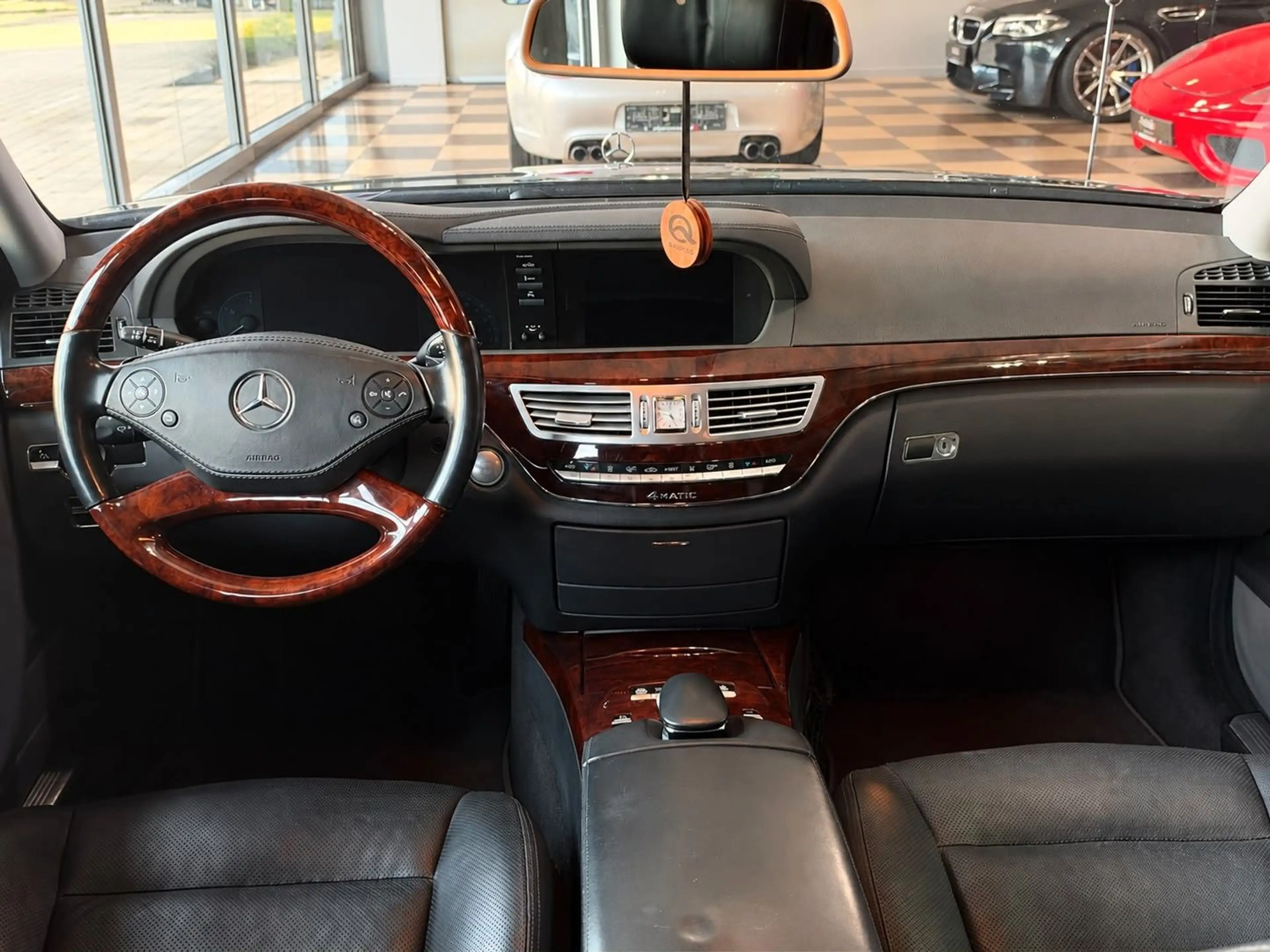 Mercedes-Benz S 500 4Matic L/ TV/Sitzklima/Kühlschrank/Nachtsi — photo 13