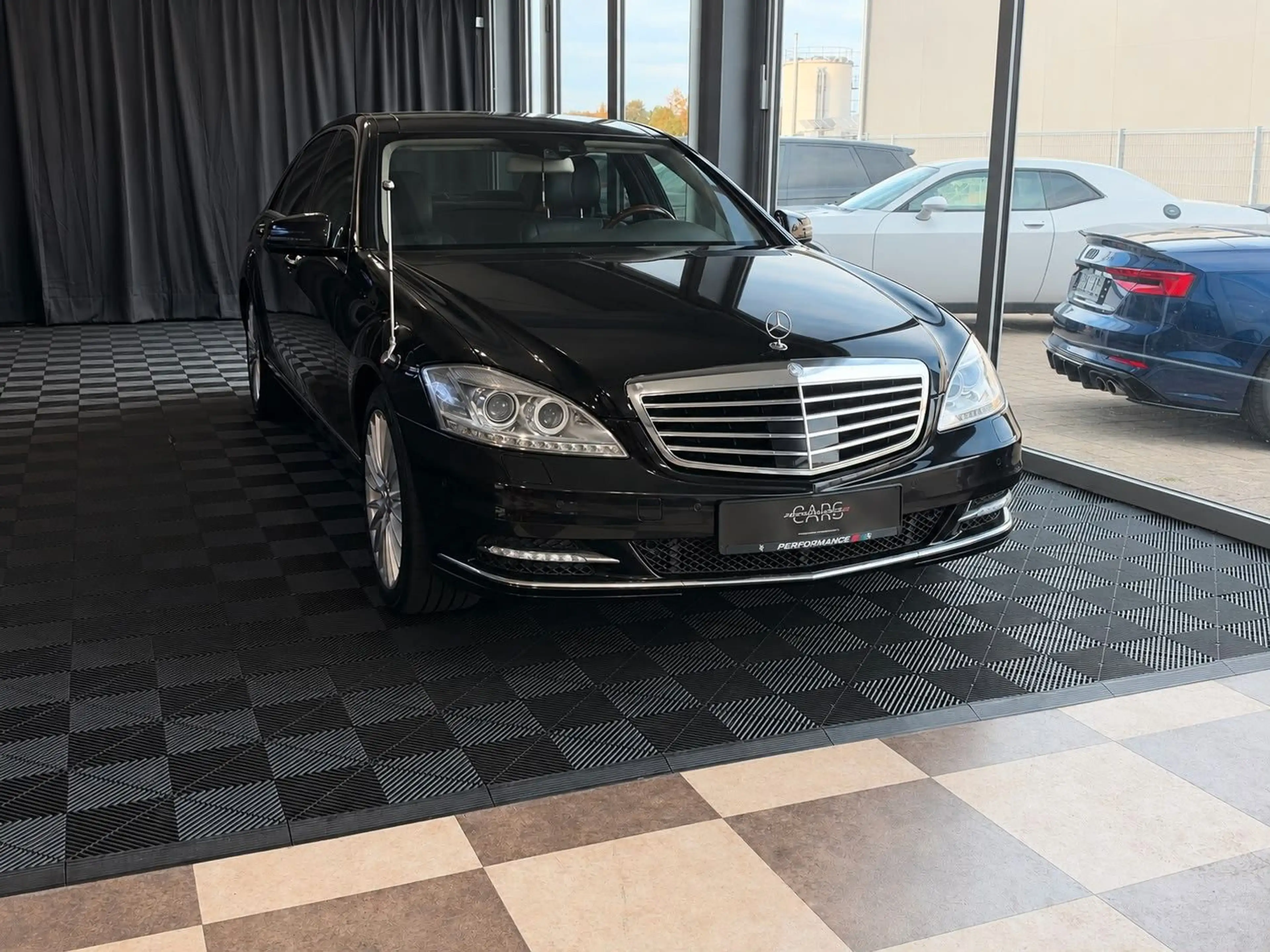Mercedes-Benz S 500 4Matic L/ TV/Sitzklima/Kühlschrank/Nachtsi — photo 4