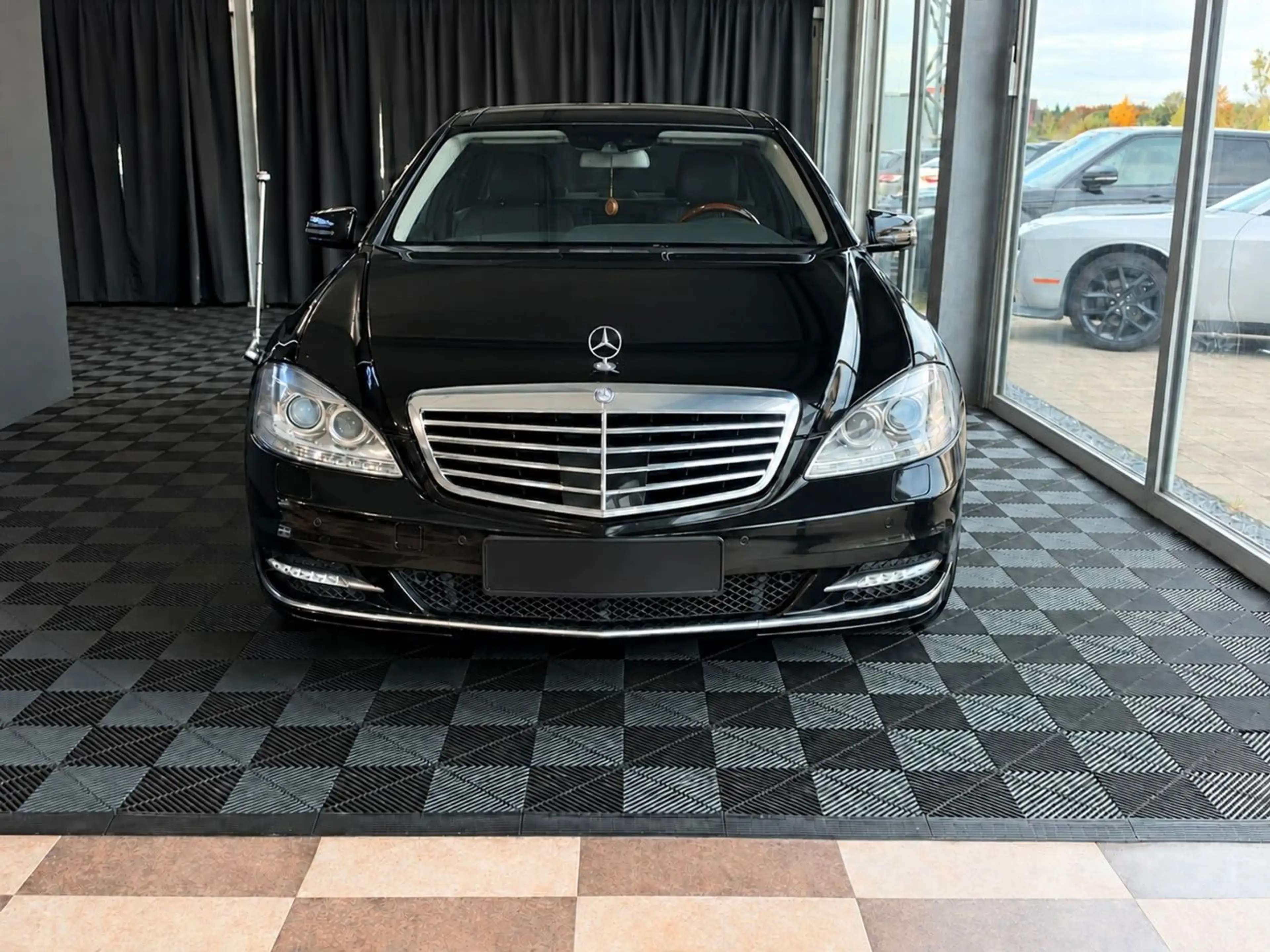 Mercedes-Benz S 500 4Matic L/ TV/Sitzklima/Kühlschrank/Nachtsi — photo 3