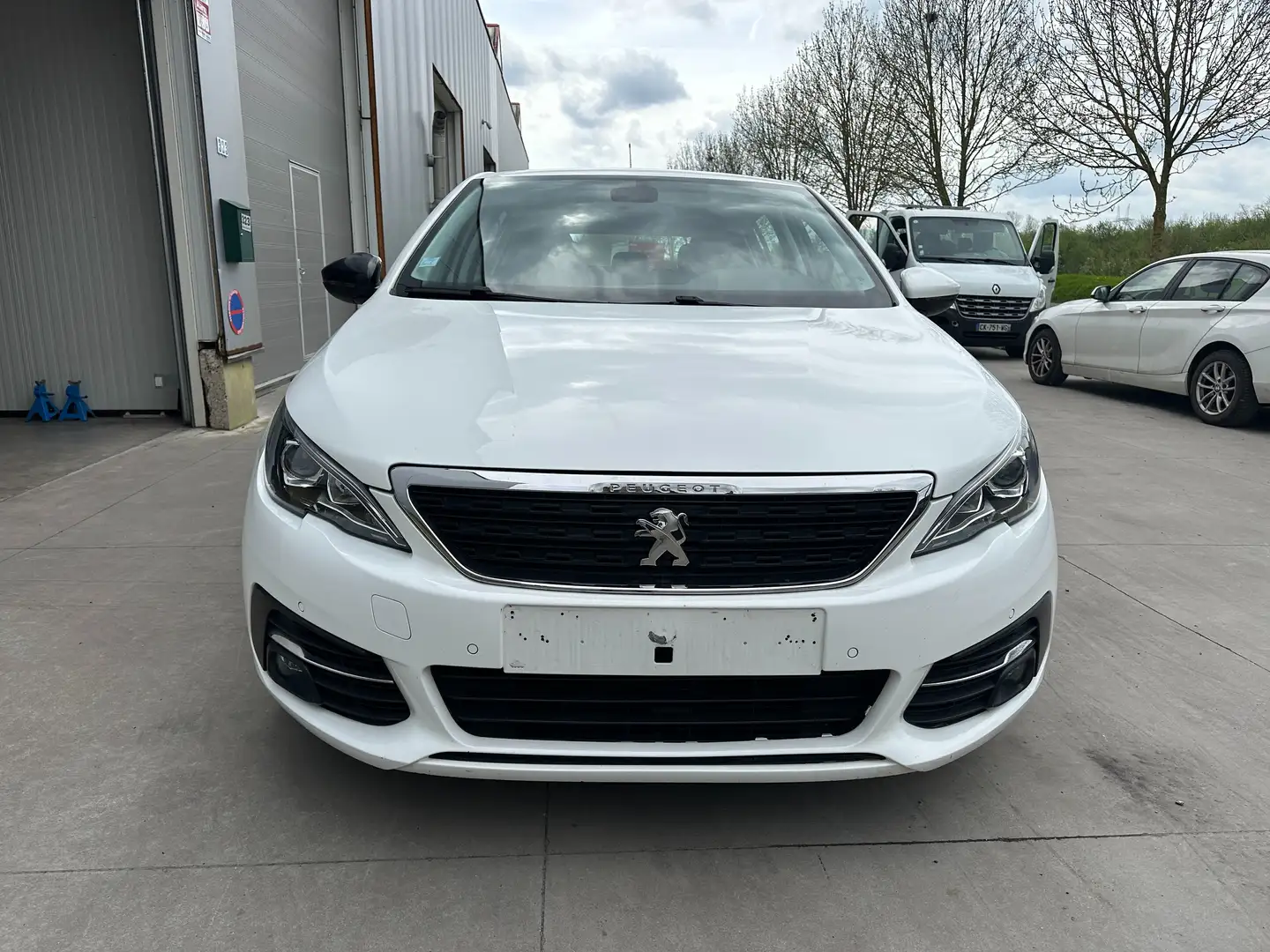 Peugeot 308 1.6 BlueHDi Allure STT 84gr. Bianco - 2