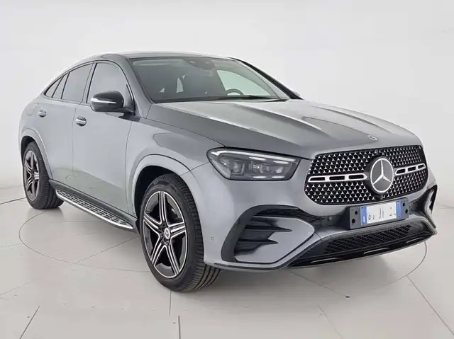 Mercedes-Benz Gle Class view 3