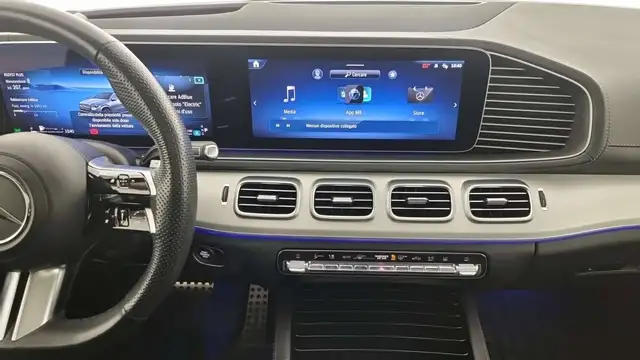 Mercedes-Benz Gle Class view 12