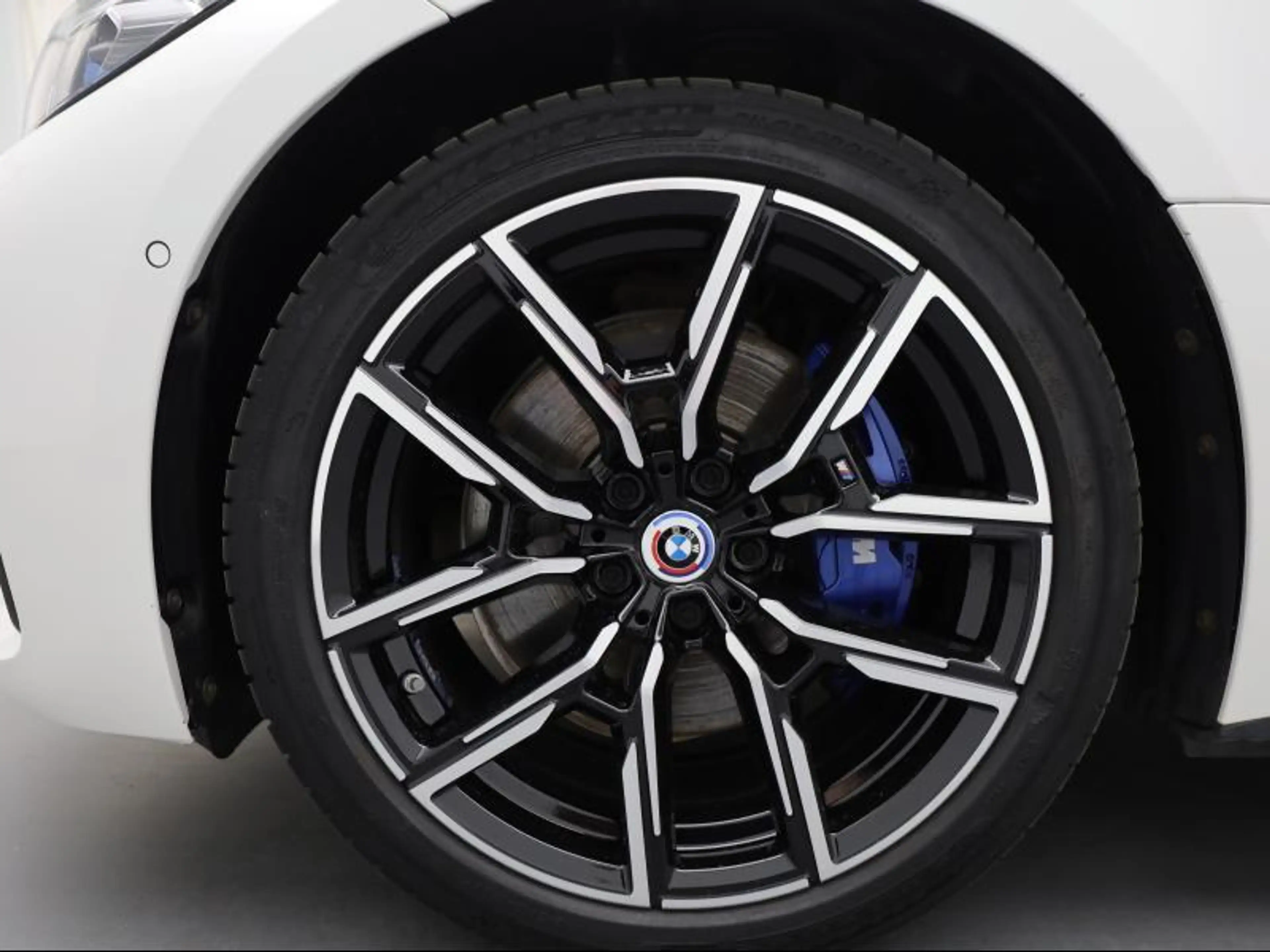 BMW i4 eDrive40 - M Pack - Gran Coupé — photo 8