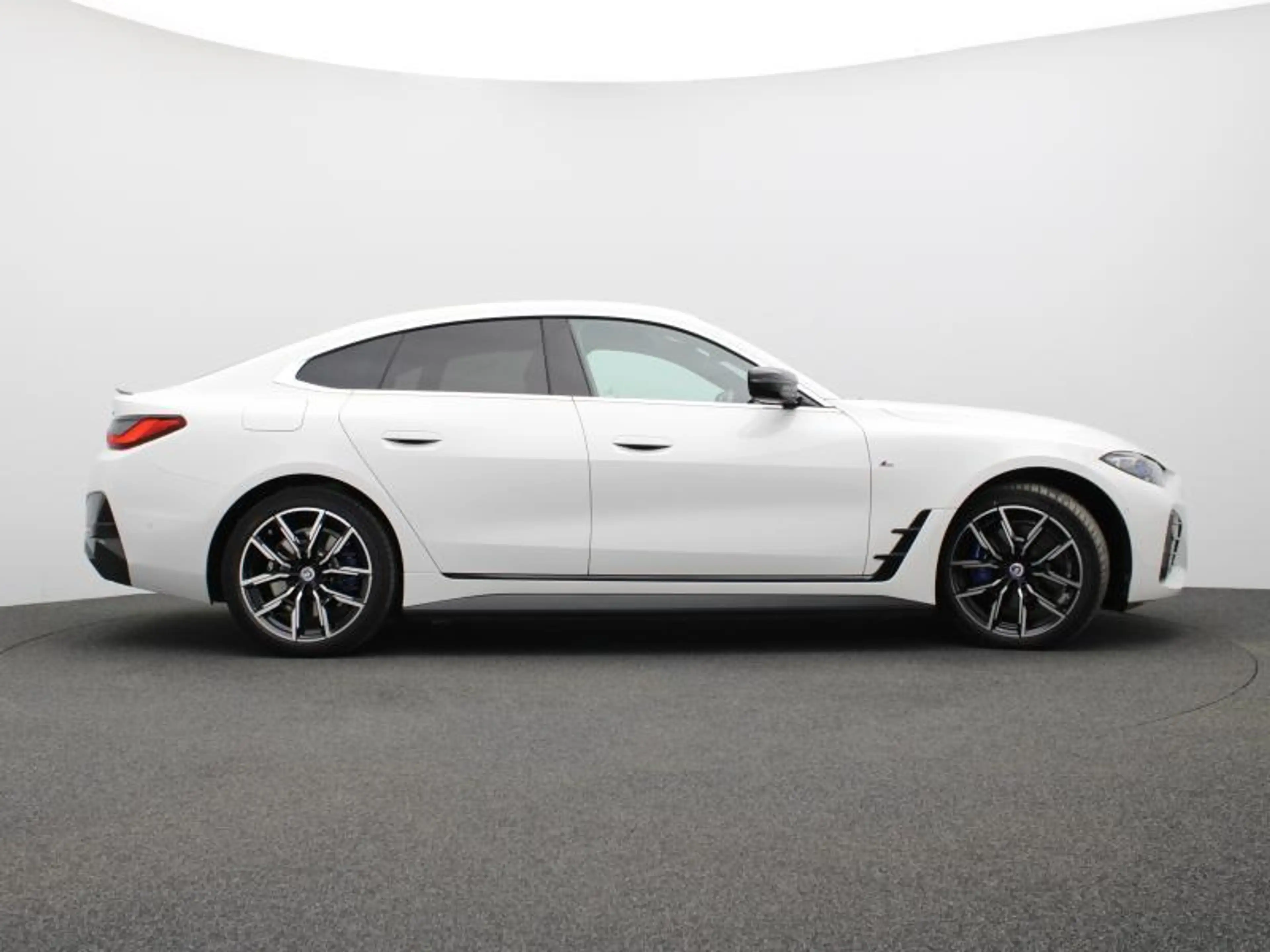 BMW i4 eDrive40 - M Pack - Gran Coupé — photo 3