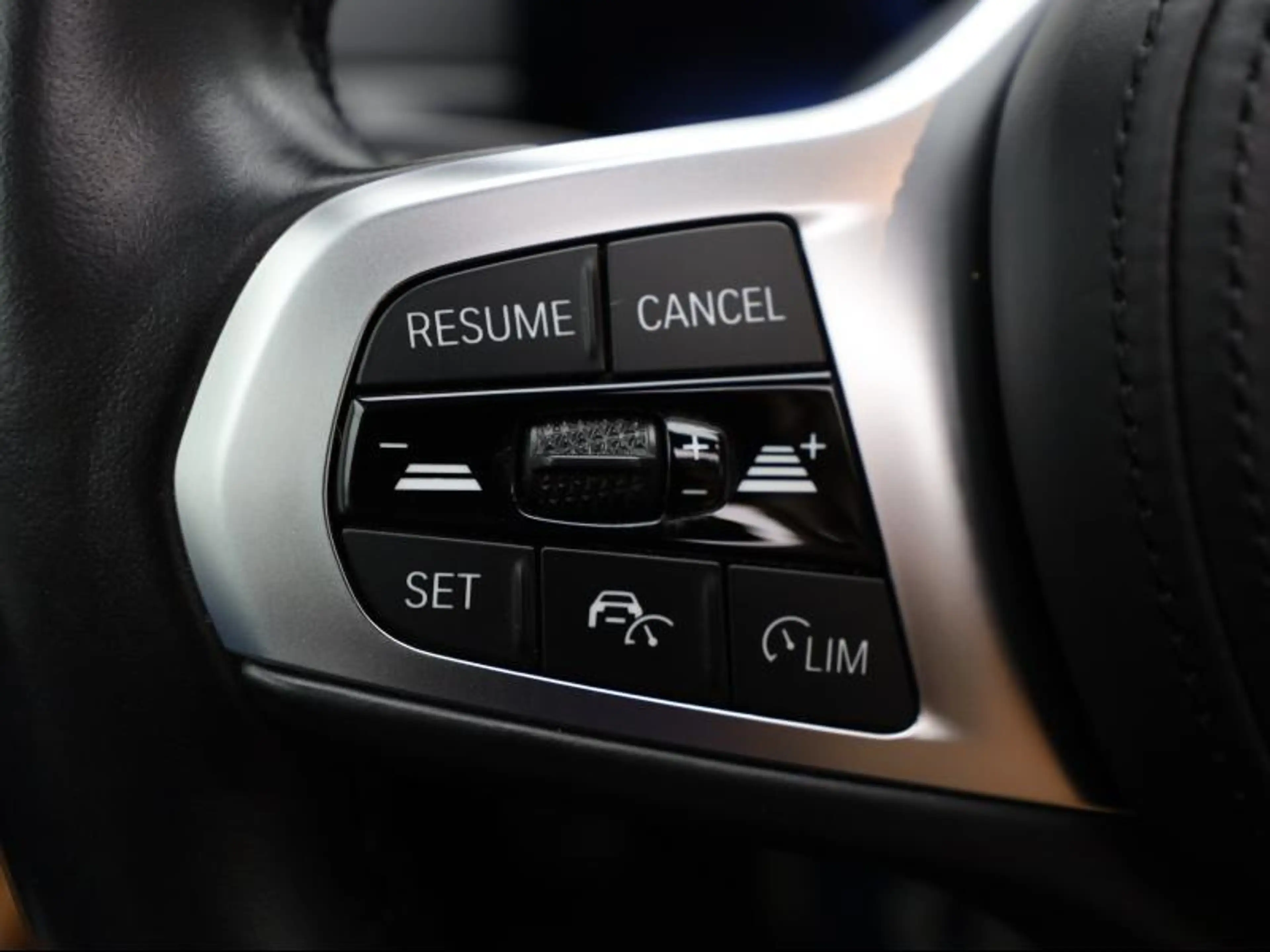 BMW i4 eDrive40 - M Pack - Gran Coupé — photo 11