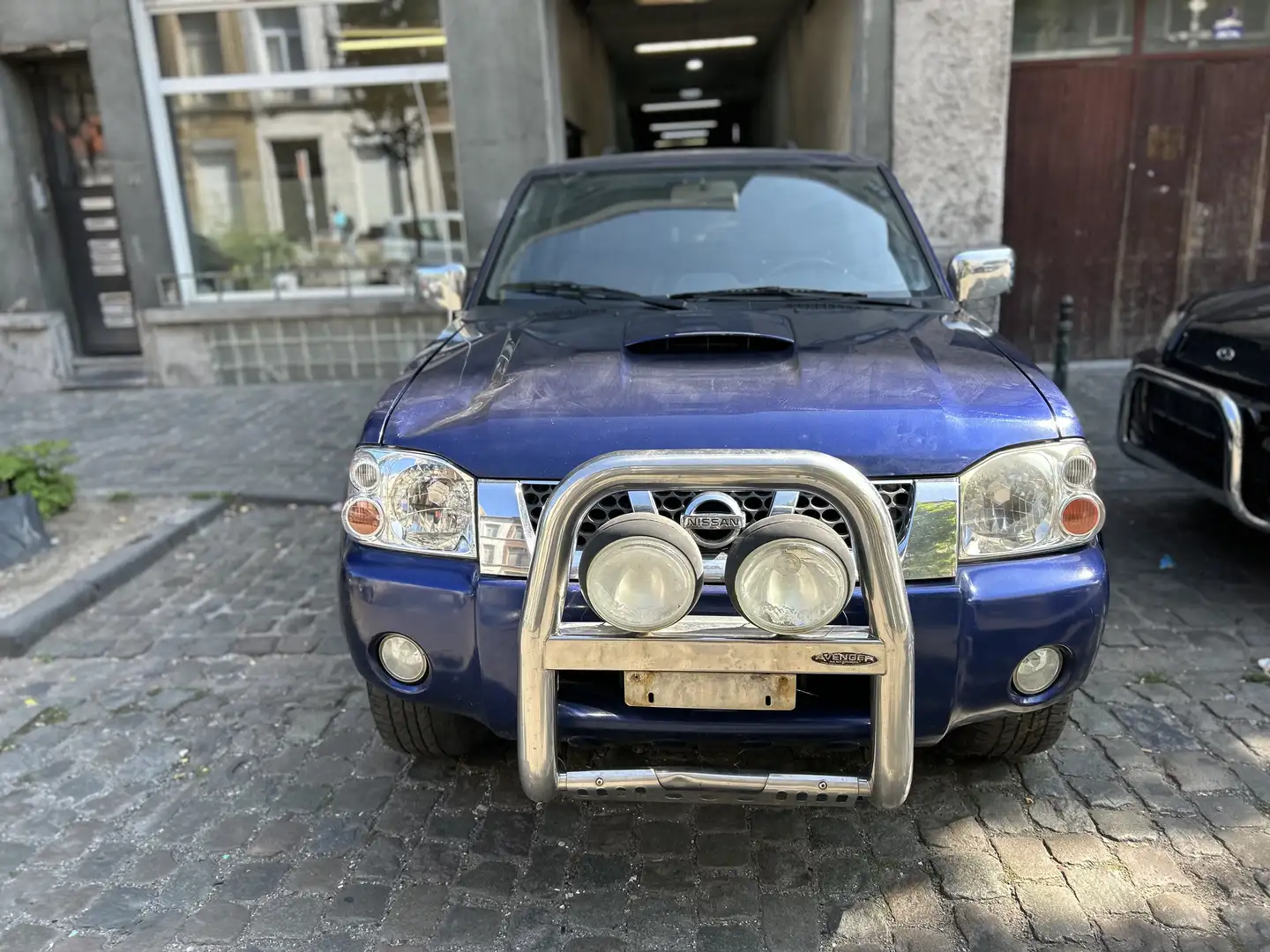 Nissan Navara nissan navara 2.5 - 1