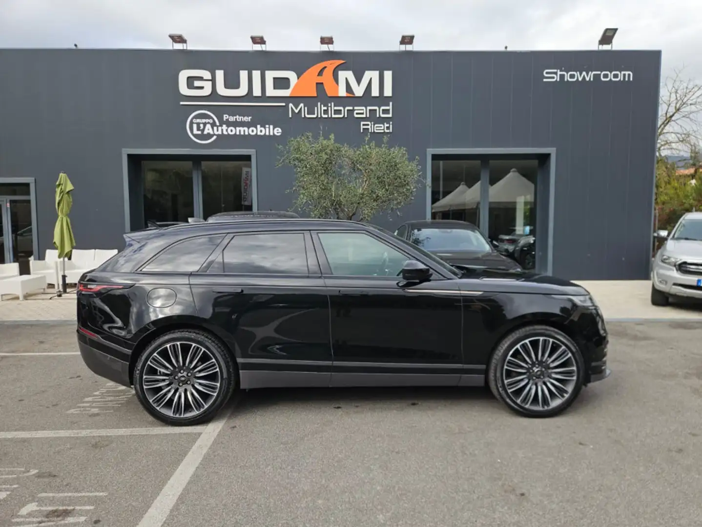 Land Rover Range Rover Velar Range Rover Velar 3.0 V6 sd6 S 300cv auto Schwarz - 1