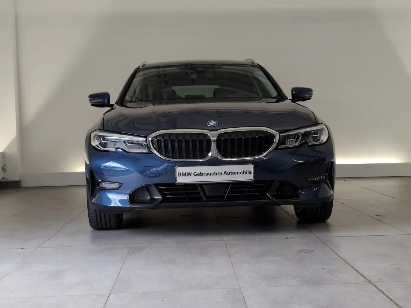 BMW 330 e xDrive Touring Sport Line HUD/Pano/DAB HUD/Pano/ Blau - 2