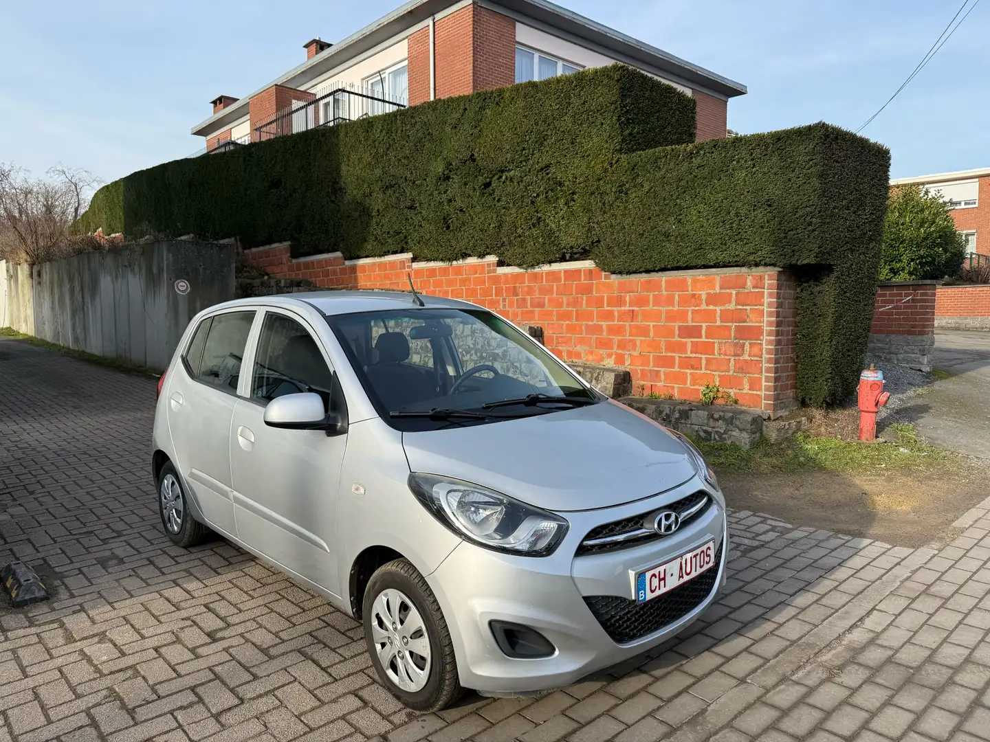 Hyundai i10 1.0i- CLIMATISEE-PRETE A IMMATRICULER - GARANTIE - 1